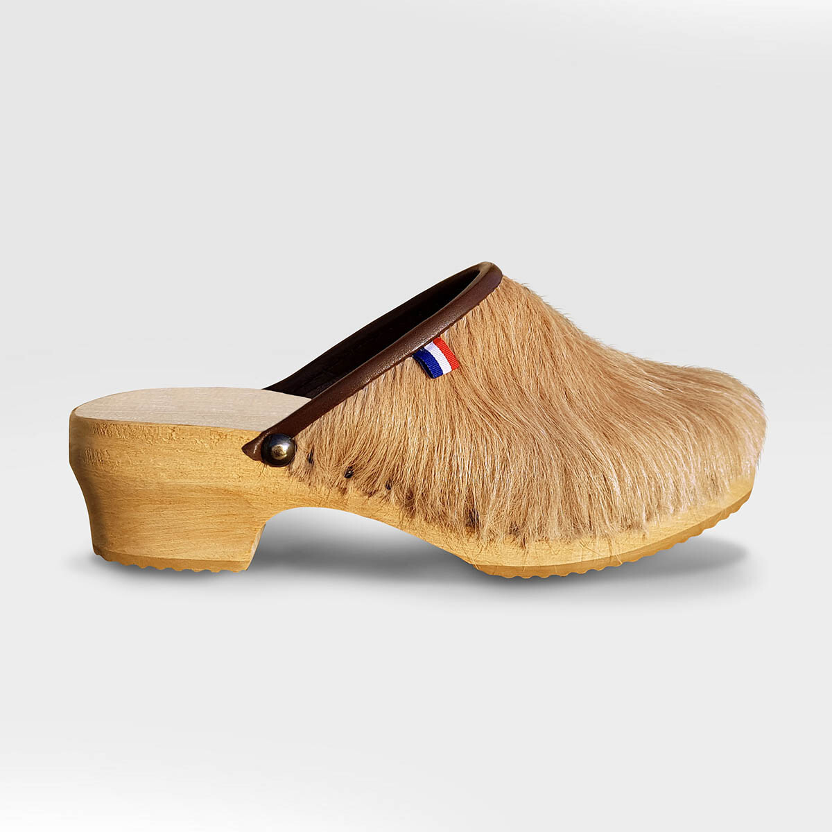 Sabot Aubrac cuir bois fabrication artisanale 100 made in